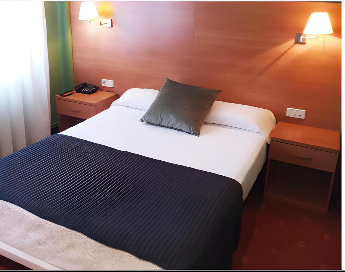 Hotel San Millan Santander Bagian luar foto