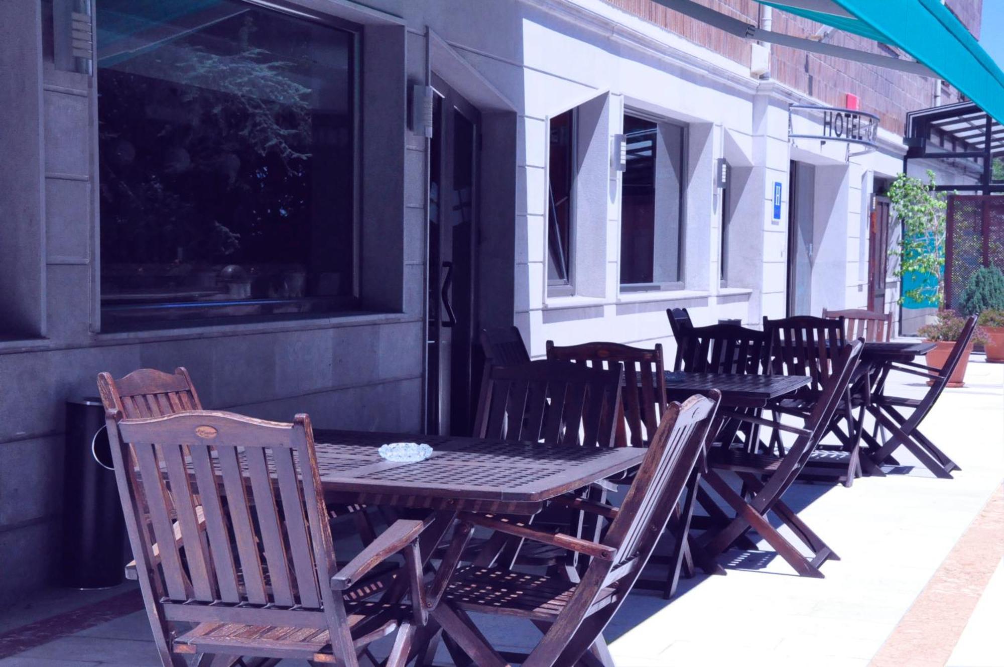 Hotel San Millan Santander Bagian luar foto