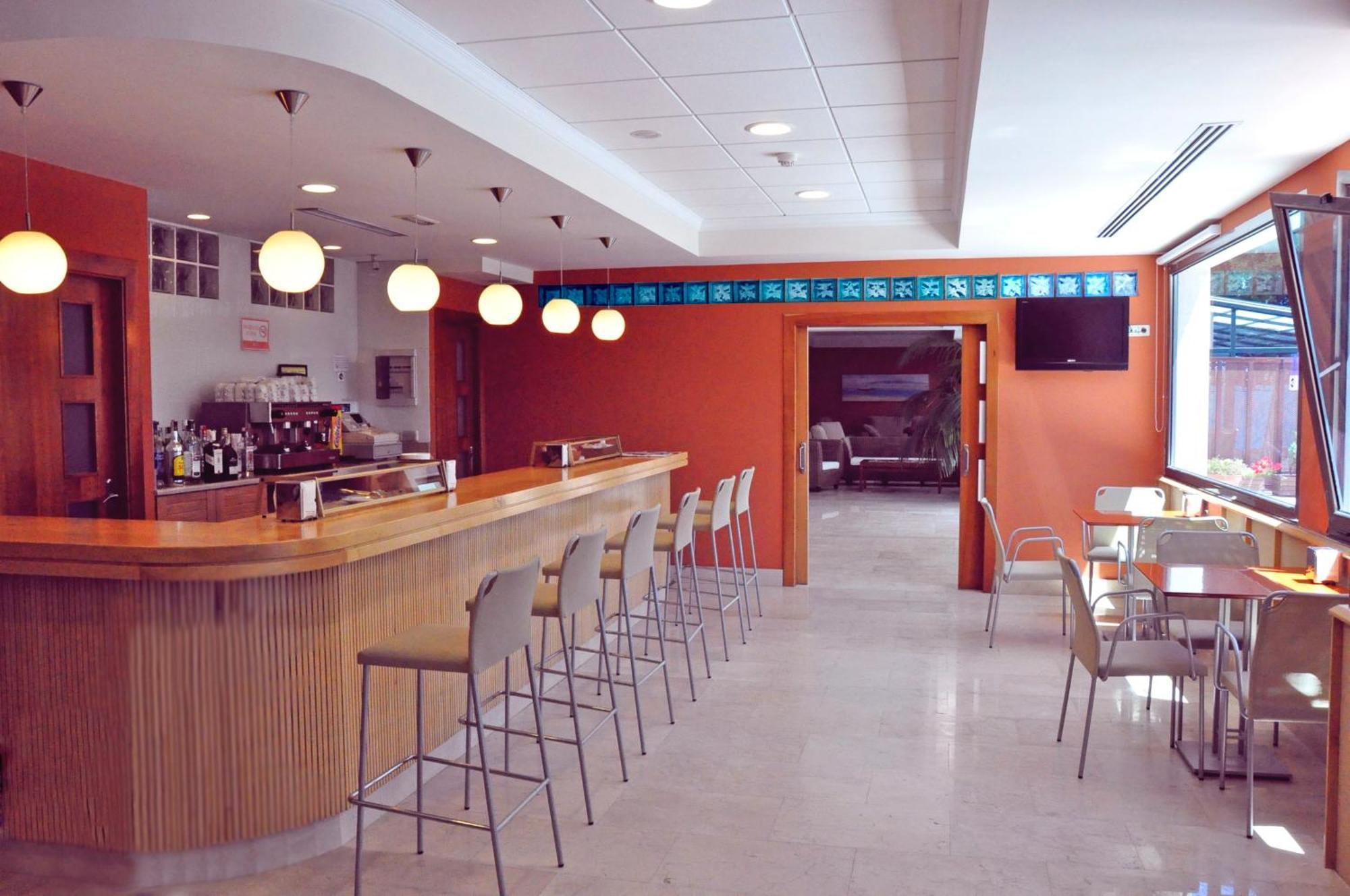 Hotel San Millan Santander Bagian luar foto