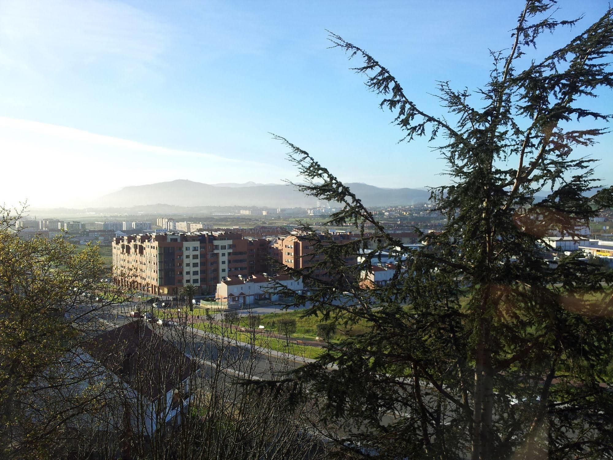 Hotel San Millan Santander Bagian luar foto